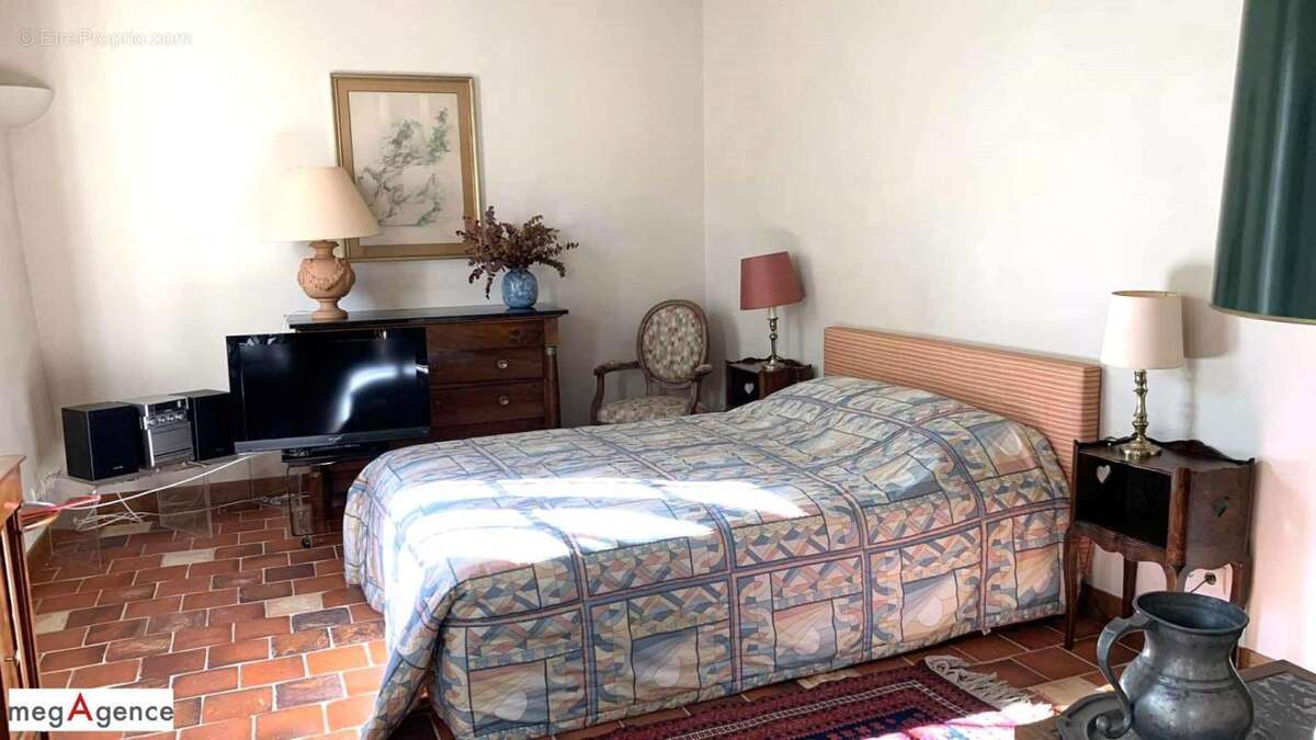 Maison à HOUDAN
