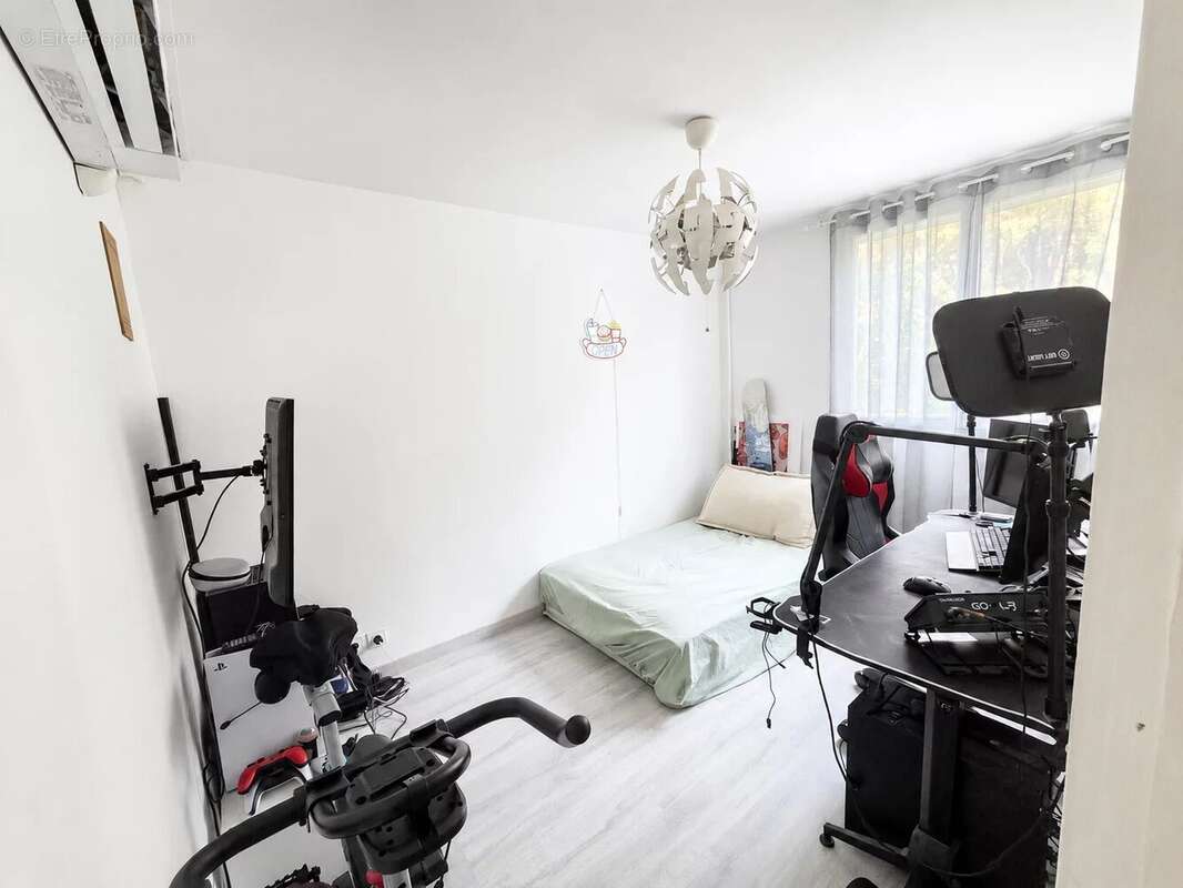 Appartement à LA VALETTE-DU-VAR