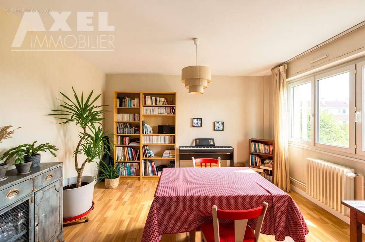 Appartement à BOIS-D'ARCY
