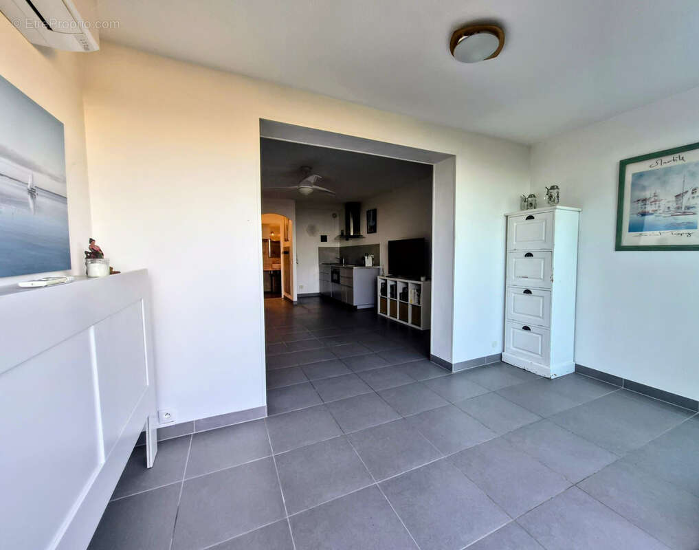 Appartement à CARQUEIRANNE