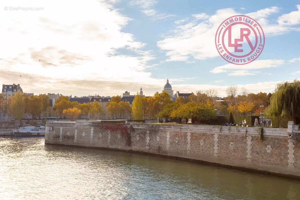 Appartement à PARIS-4E
