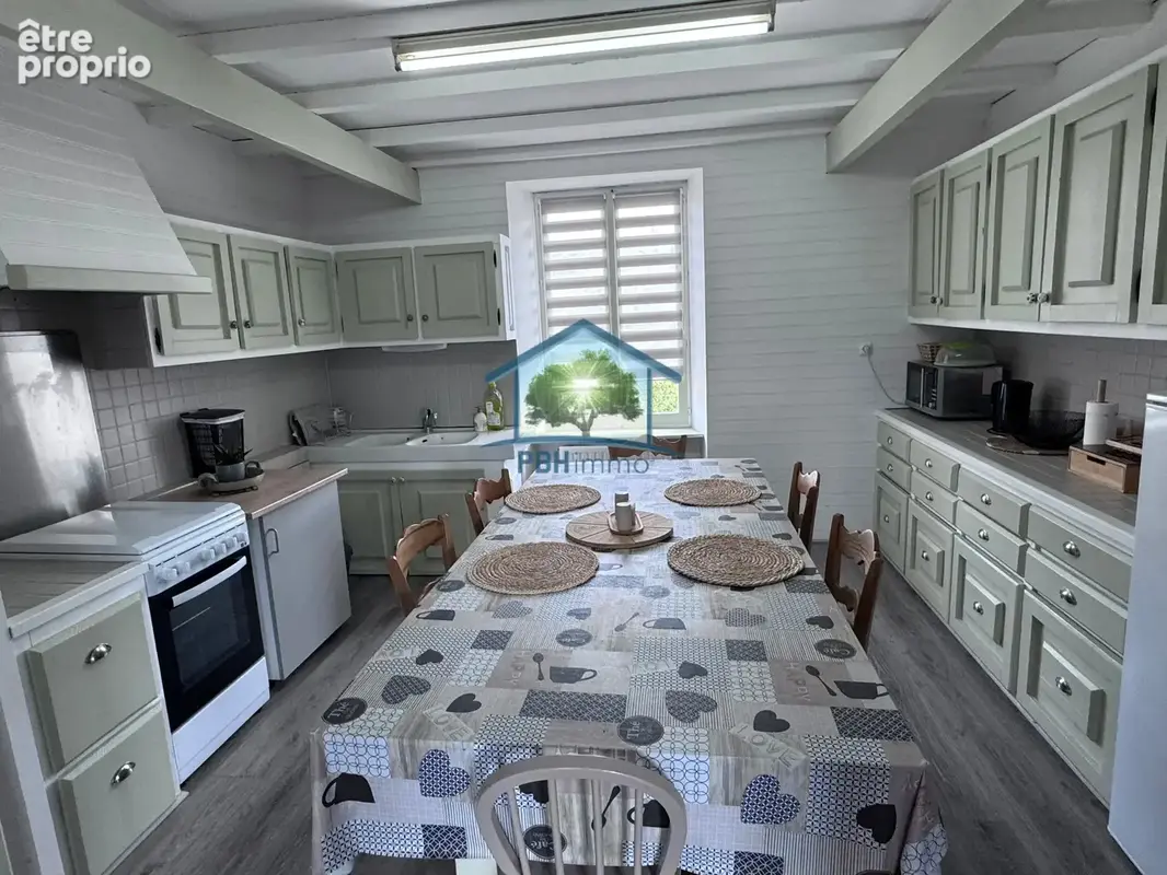 Valentigney – grande maison familiale avec piscine – environ 290 m² - photo 16