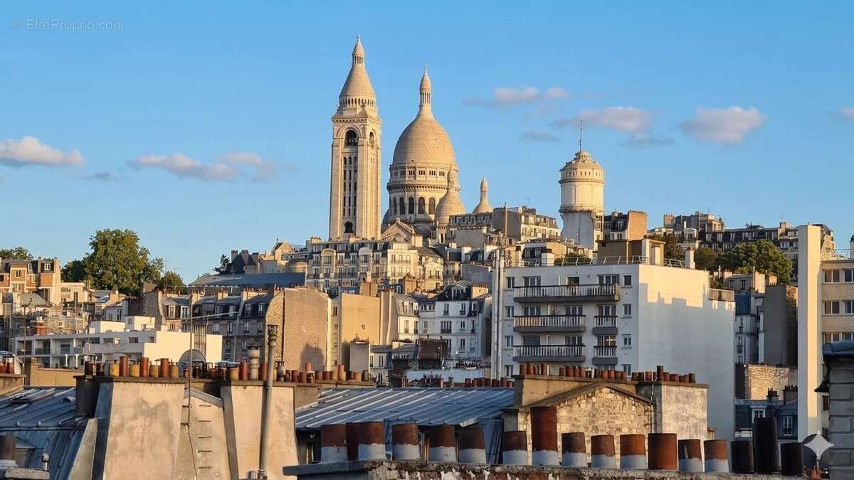 Appartement à PARIS-18E