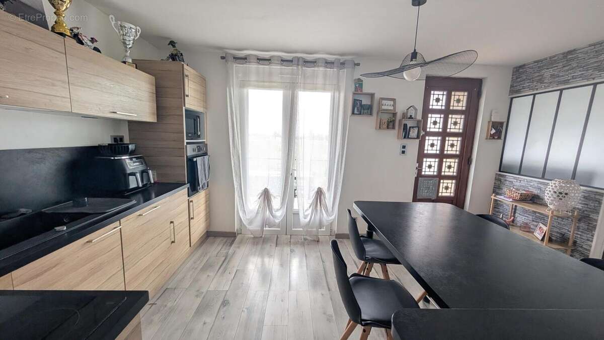 Photo 2 - Maison à SAINTE-BAZEILLE