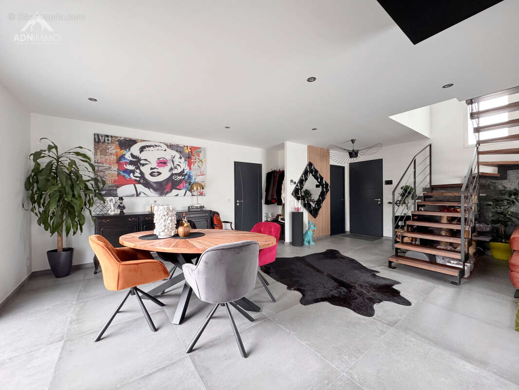 Maison à SAINT-JEAN-DE-GONVILLE