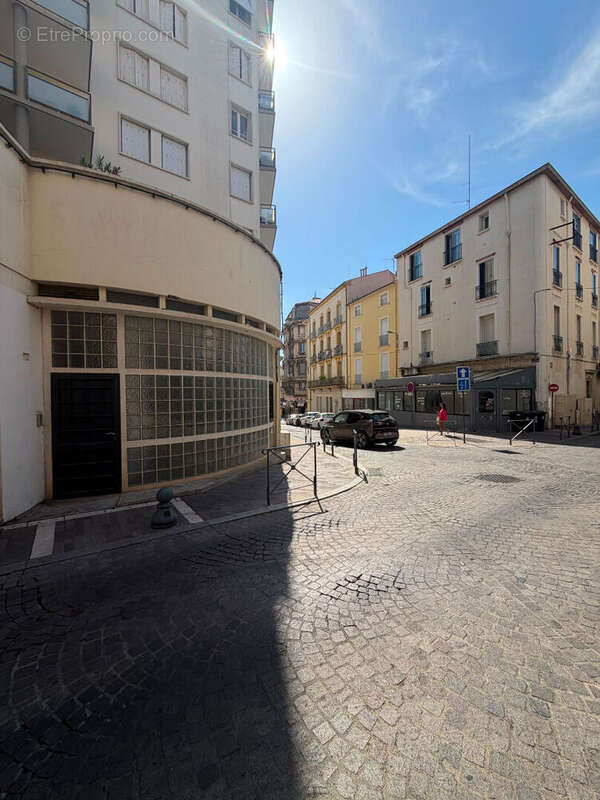 Commerce à BEZIERS