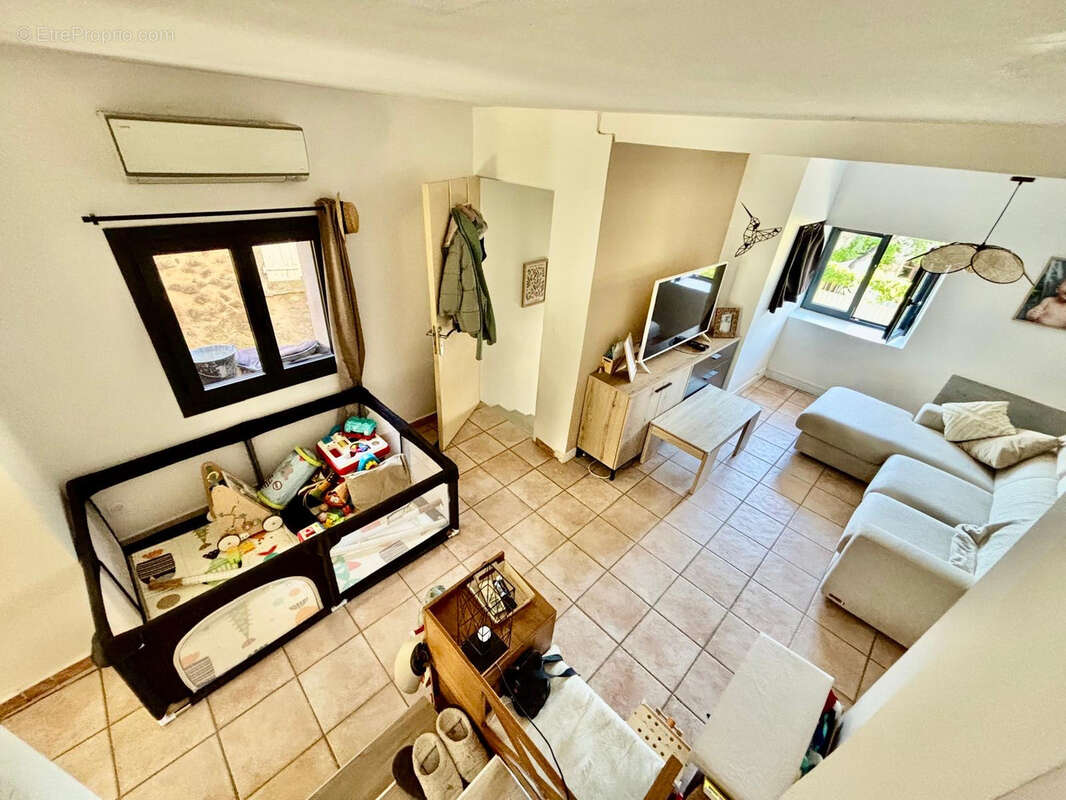 Maison à CHANTEMERLE-LES-GRIGNAN