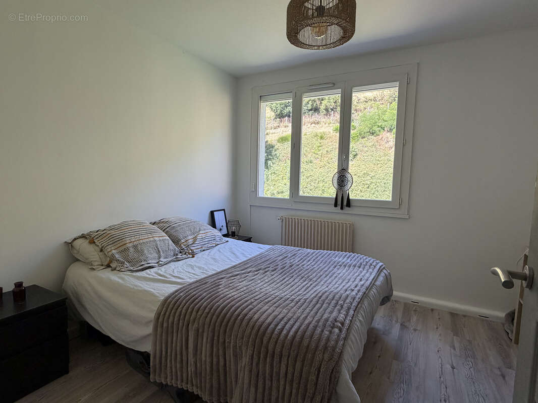 Appartement T4 de 76 m2   Balcon, garage, cave - photo 7