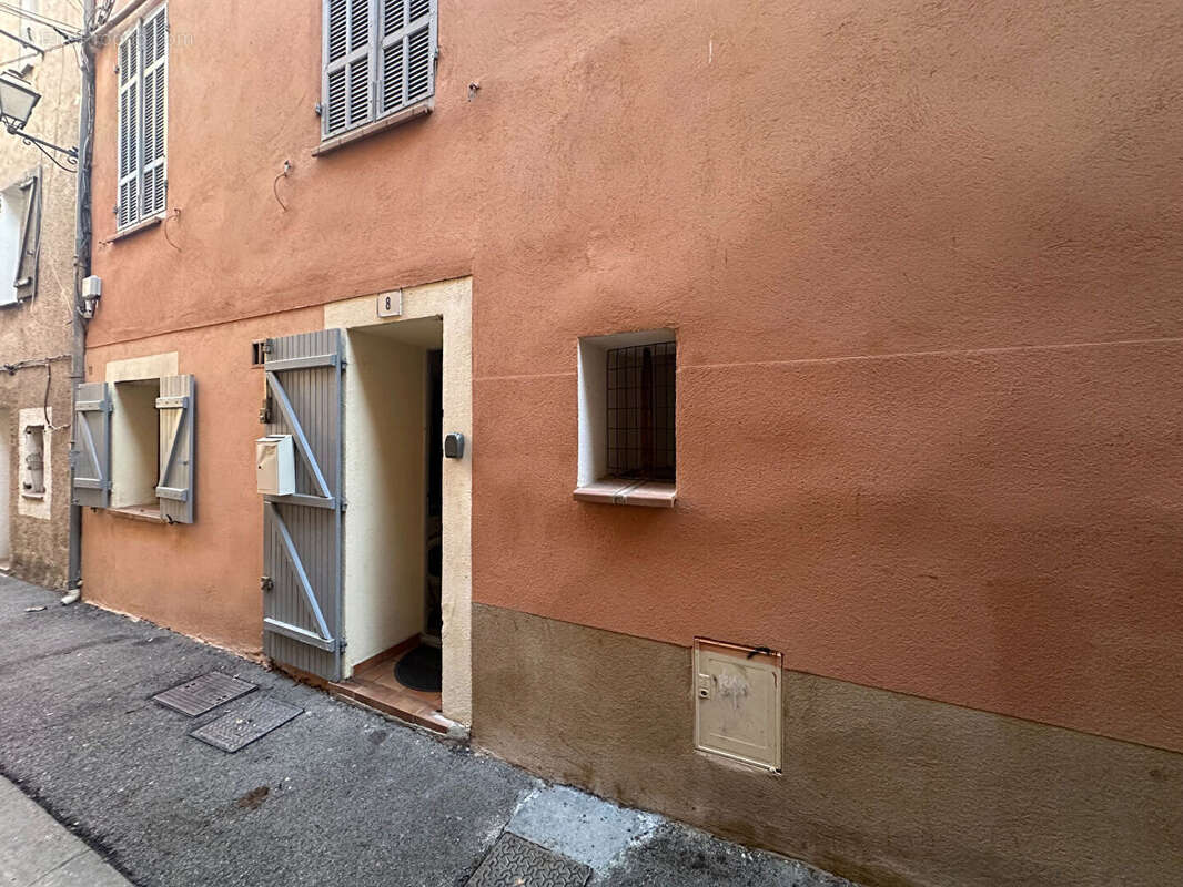 Appartement à SAINT-MAXIMIN-LA-SAINTE-BAUME