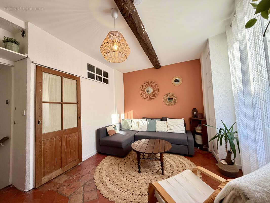 Appartement à MEYRARGUES