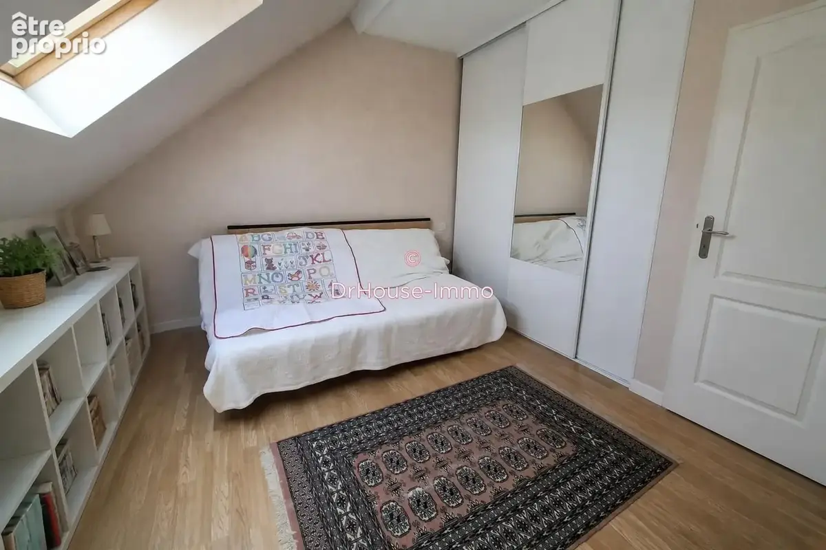 Maison 120 m² à Saint-Arnoult-En-Yvelines  - photo 5