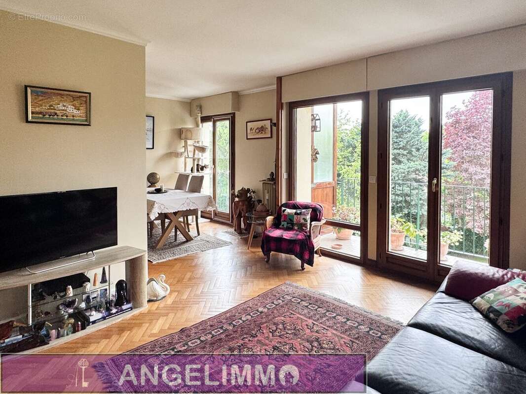 Appartement à LE PLESSIS-BOUCHARD