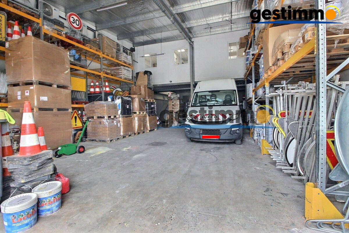 Commerce 334 m² à Matoury  - photo 6