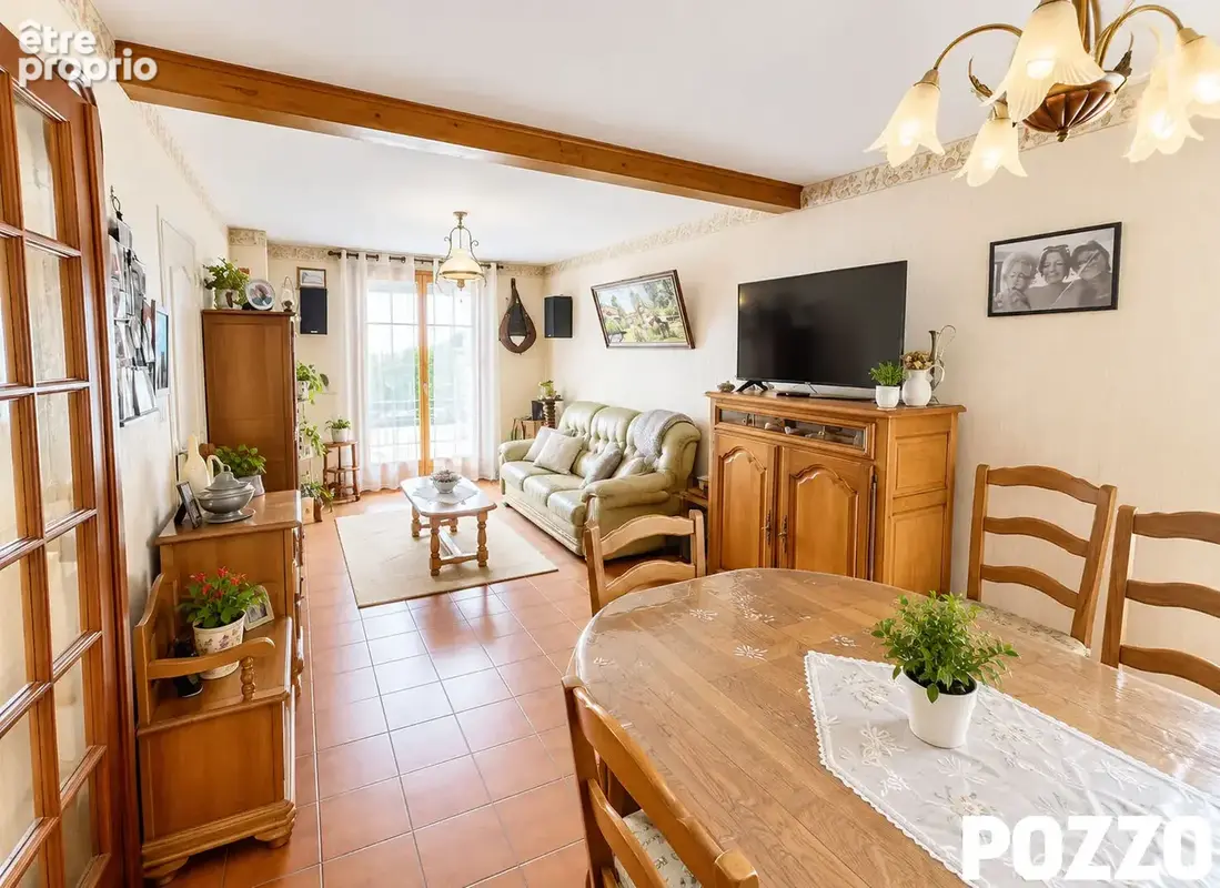 A VENDRE - Maison de plain-pied 72m² avec sous-sol à Grandparigny - photo 6