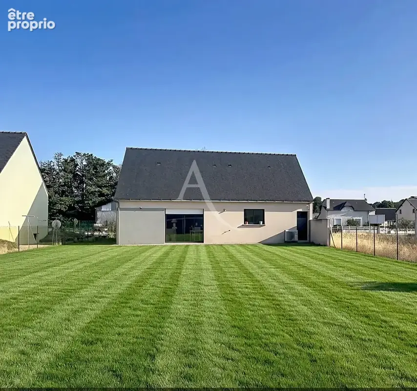 Maison contemporaine 2021 - Plain-pied - DPE A - Centre de Vernoil-le-Fourrier - photo 10