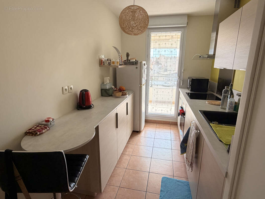 Appartement à MARSEILLE-5E