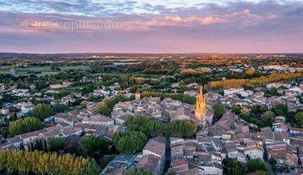 Commerce à MARSEILLE-9E
