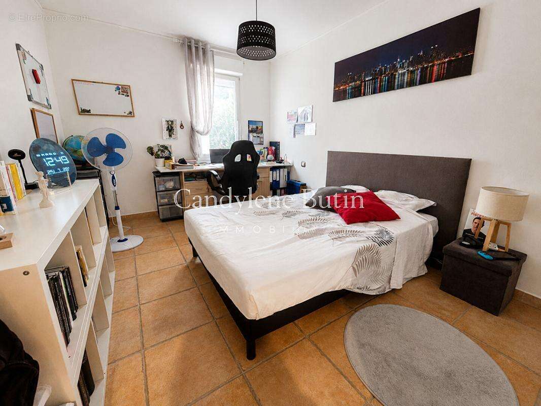 Belle villa de 147m² de plein pied avec Piscine - photo 13