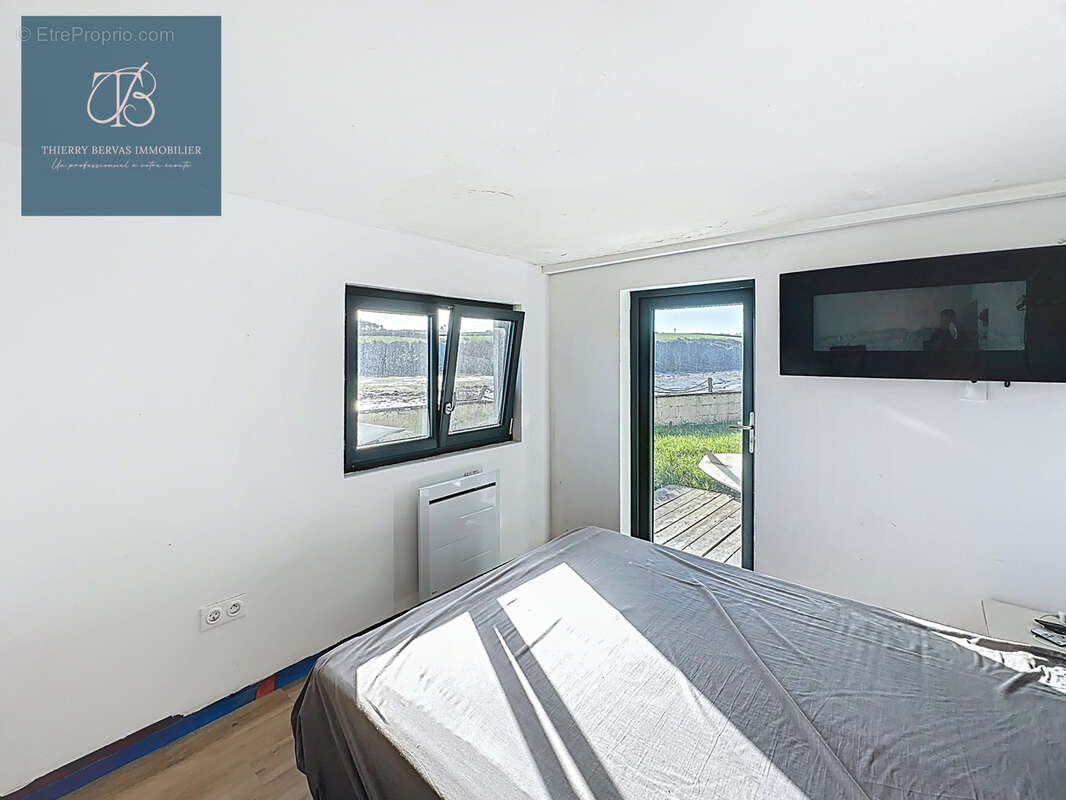 Maison à LAMPAUL-PLOUARZEL