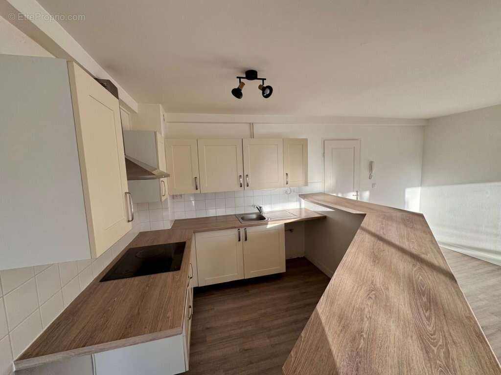 Appartement à LA MADELEINE