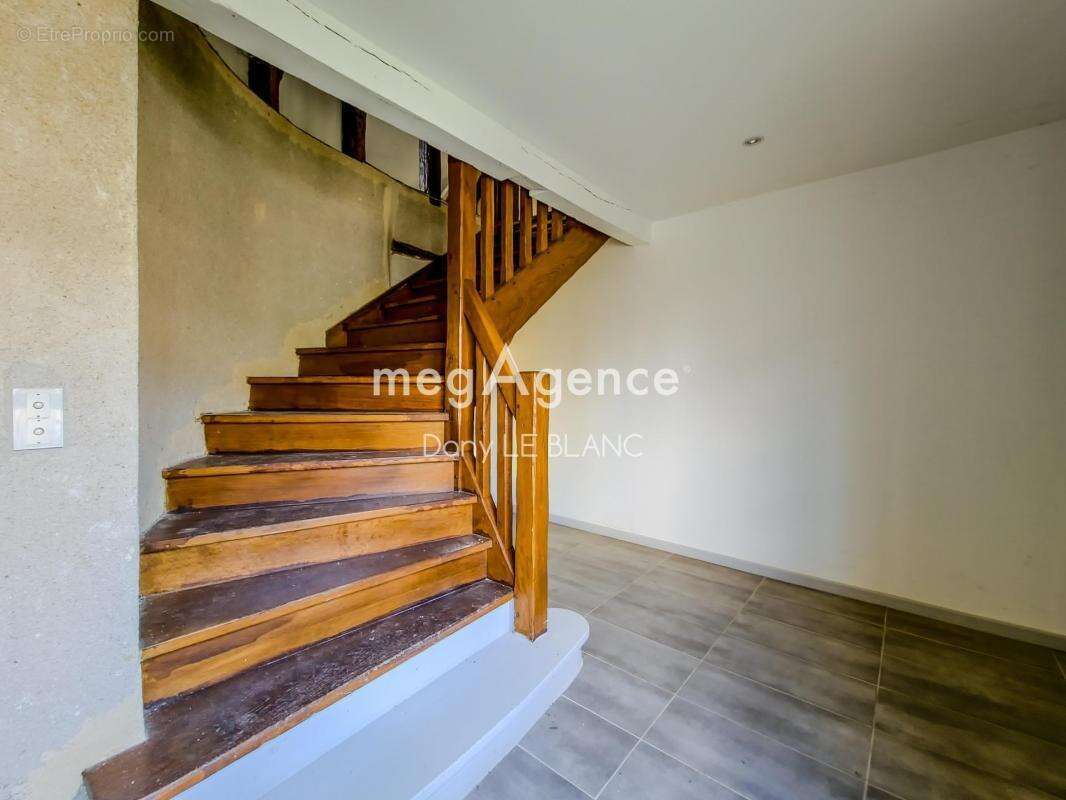 Maison à BAILLEAU-L&#039;EVEQUE