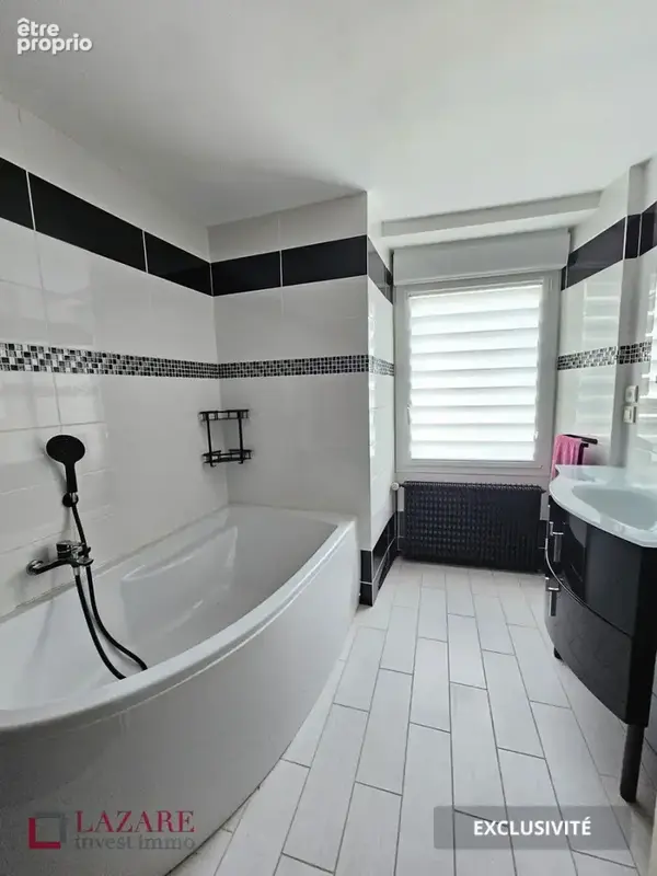 Maison familiale 3/4 chambre avec dépendances - photo 8