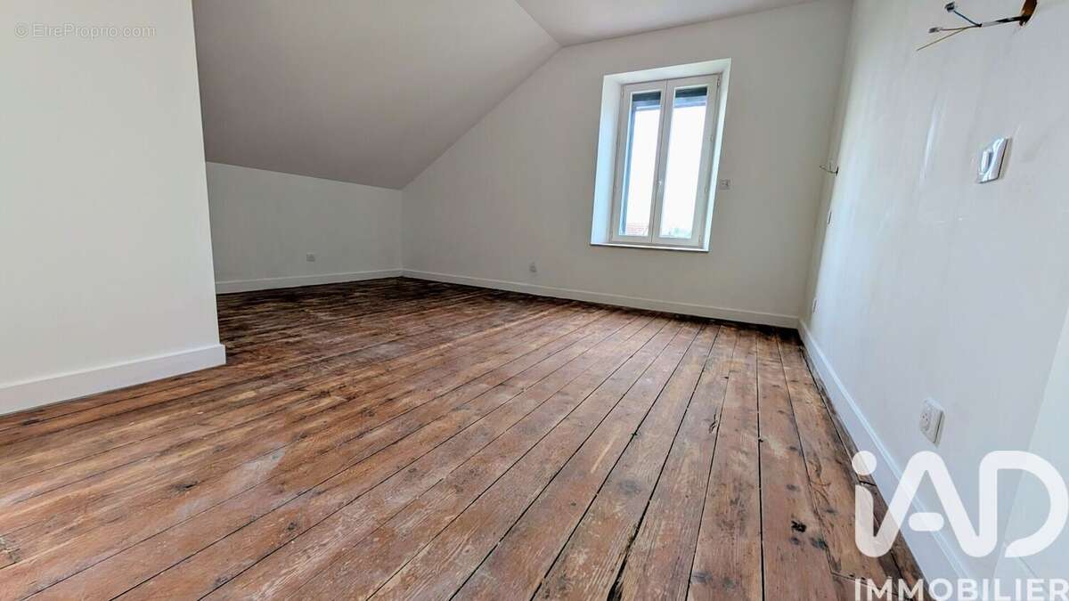 Photo 4 - Maison à WARMERIVILLE