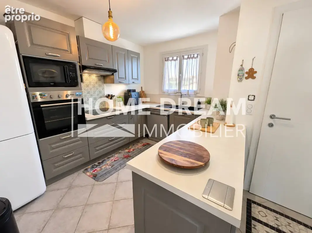 Appartement 5 pièces 91 m² à vendre à Six-Fours-Les-Plages (83140) - photo 4