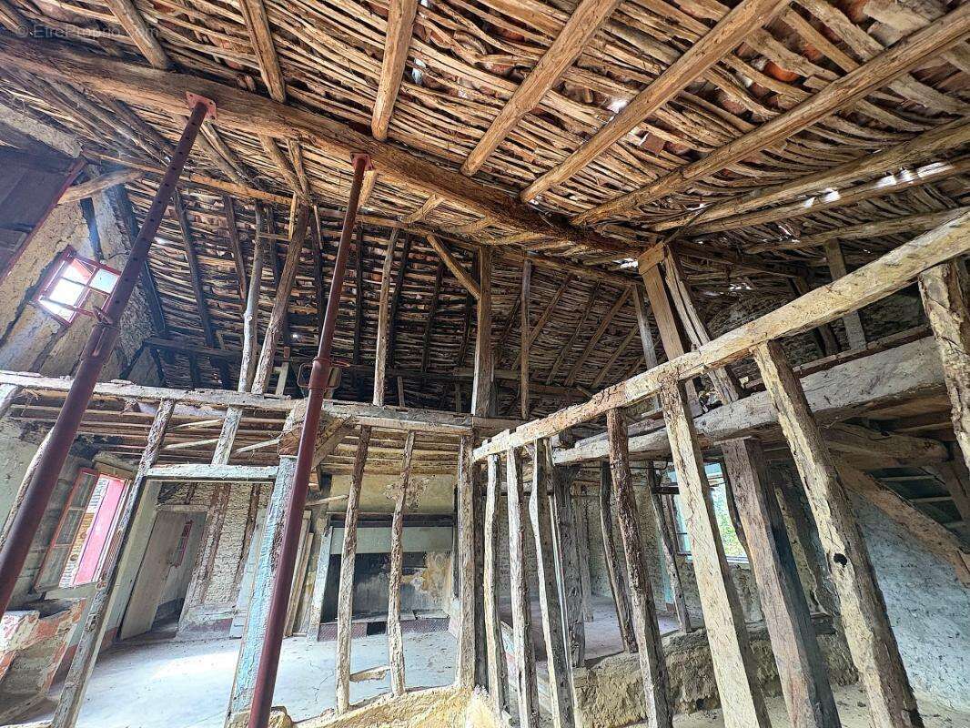 Maison à rénover avec dépendances et 16 870m2 de terrain Proche de AIRE SUR L'ADOUR (40) - photo 12