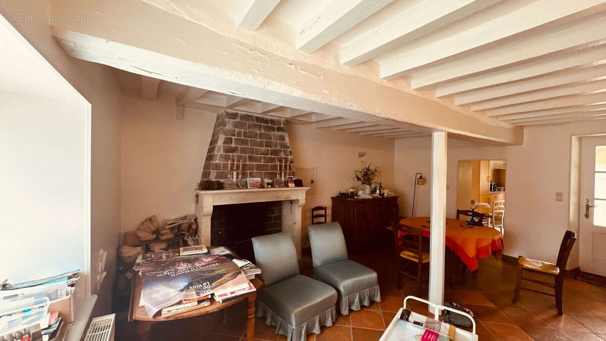 Maison à ASQUINS