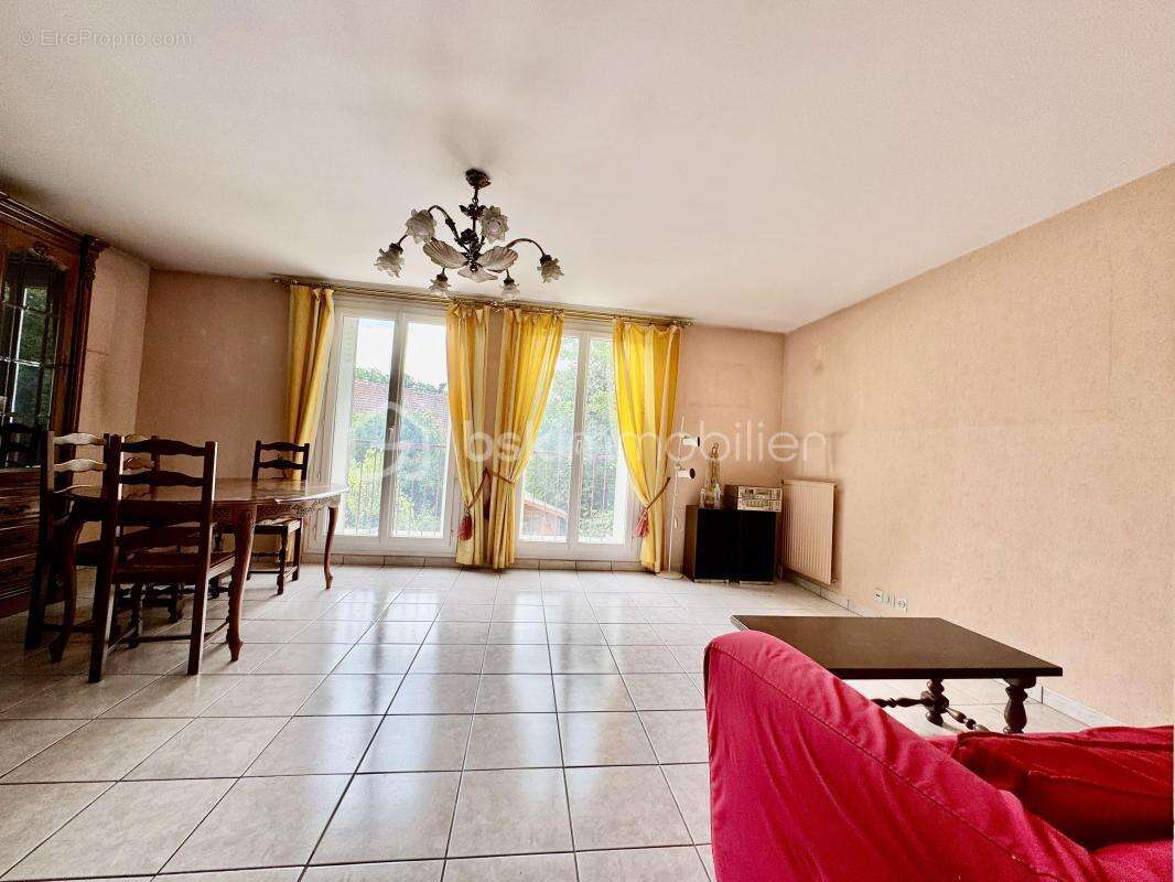 Appartement à AULNAY-SOUS-BOIS