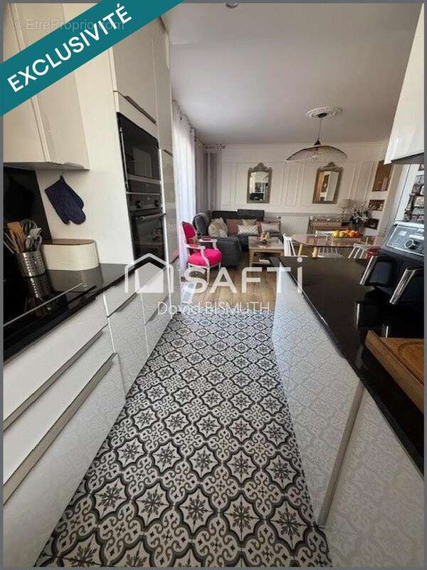 Photo 9 - Appartement à GENNEVILLIERS