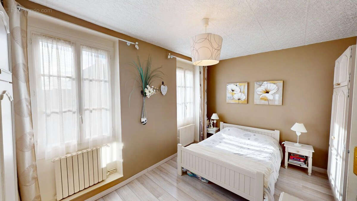 Maison à GUITRANCOURT