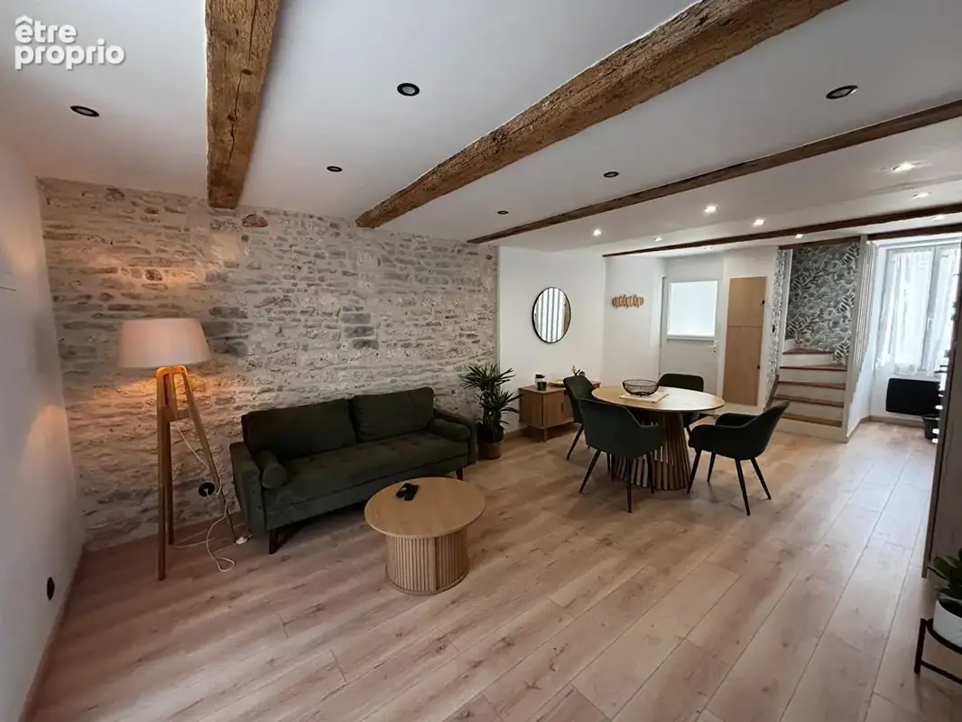 CHARME & AUTHENTICITÉ - Maison rénovée au coeur du centre historique - photo 4
