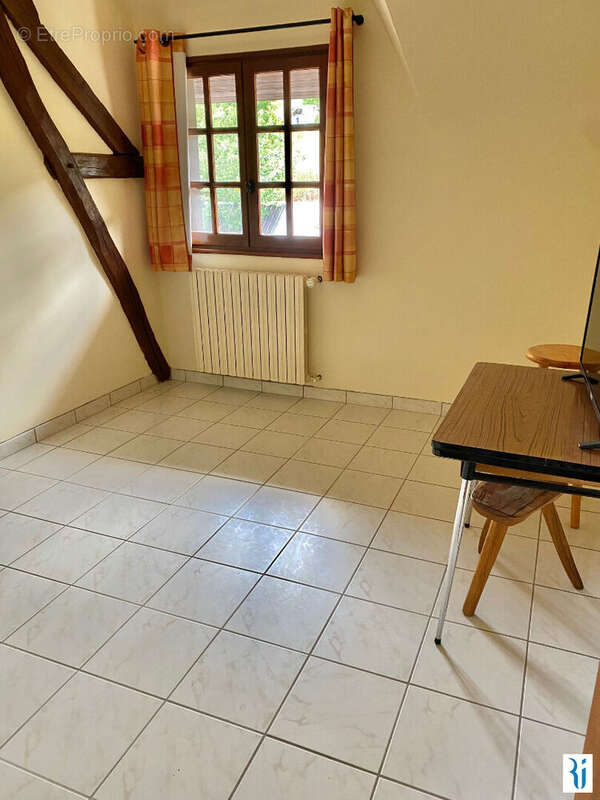 Maison à SAINT-LEGER-DU-BOURG-DENIS