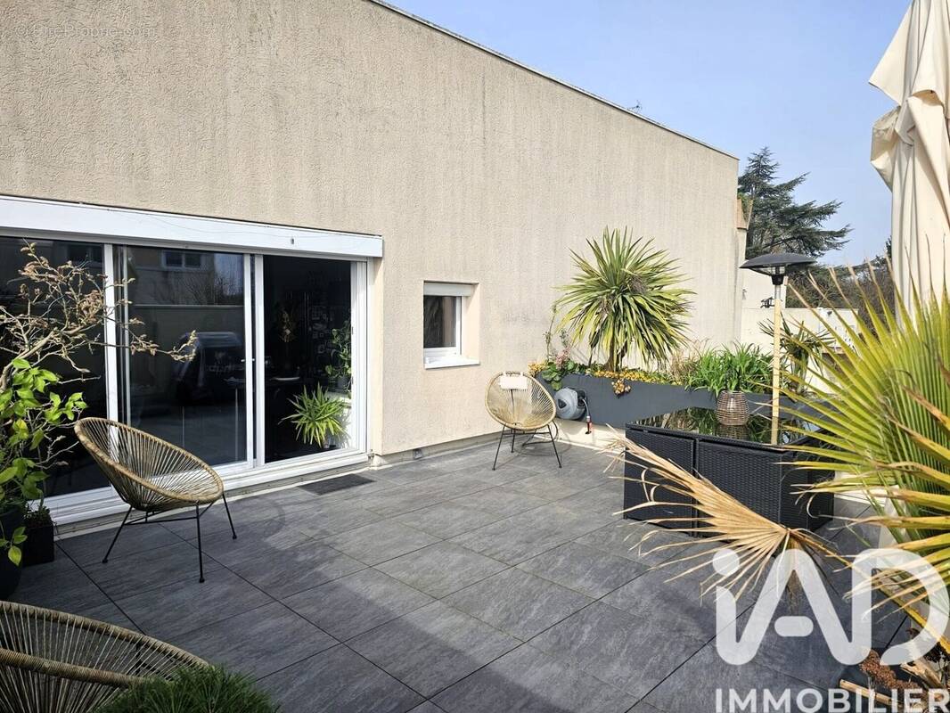 Photo 1 - Appartement à SAVIGNY-LE-TEMPLE