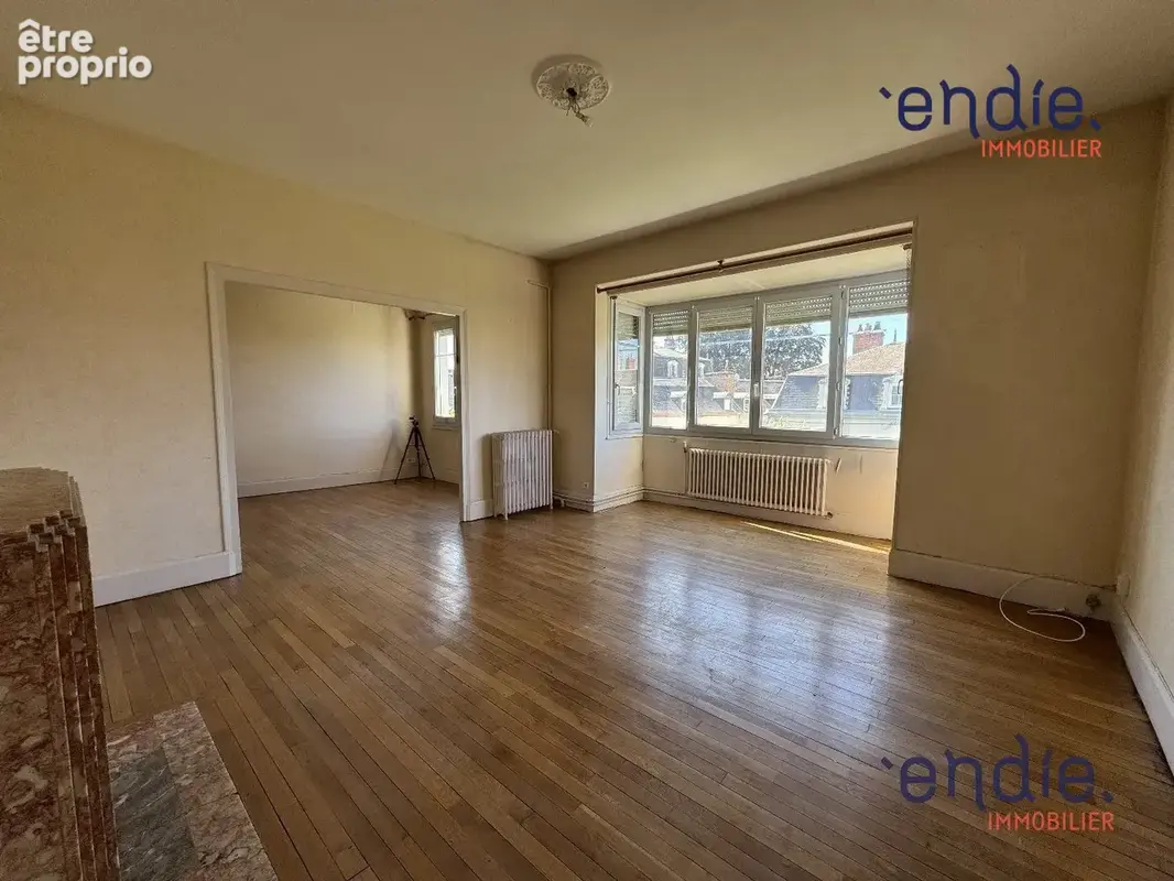 Appartement 4 pièces 137 m² à vendre à Moulins (03000) - photo 5