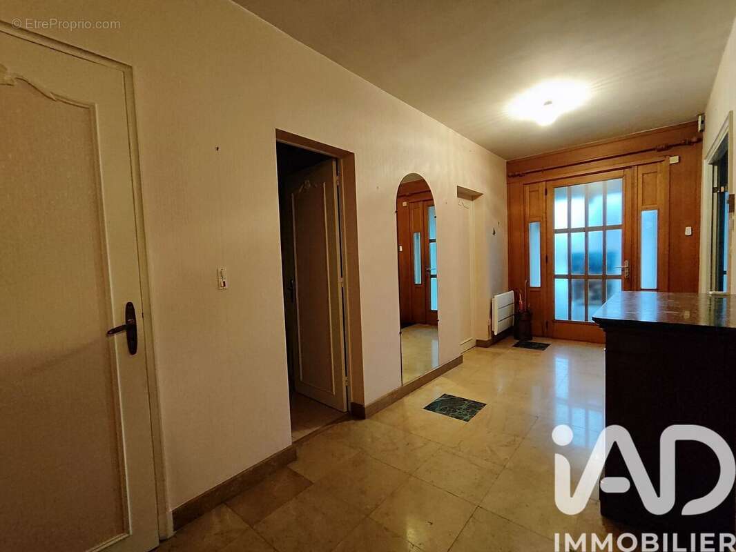 Photo 3 - Maison à JALONS