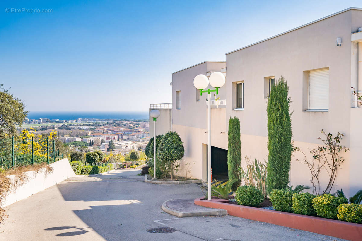 Appartement à MANDELIEU-LA-NAPOULE