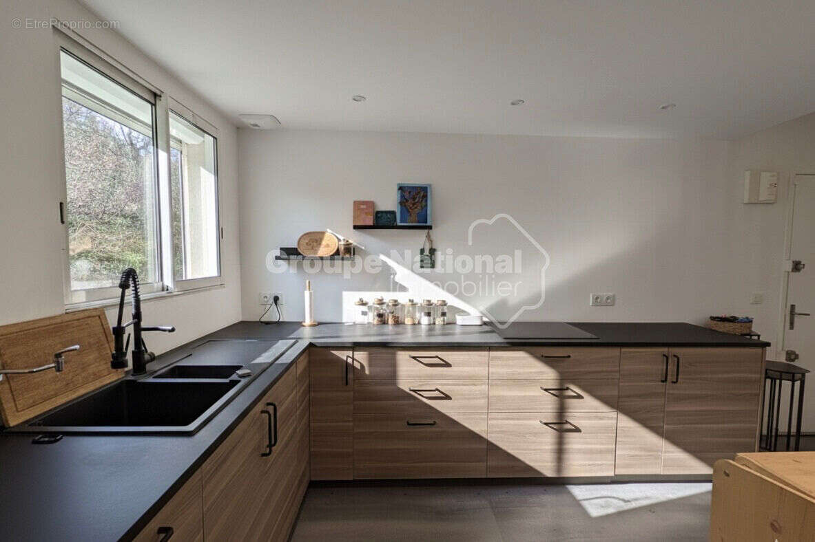 Appartement à LE ROVE