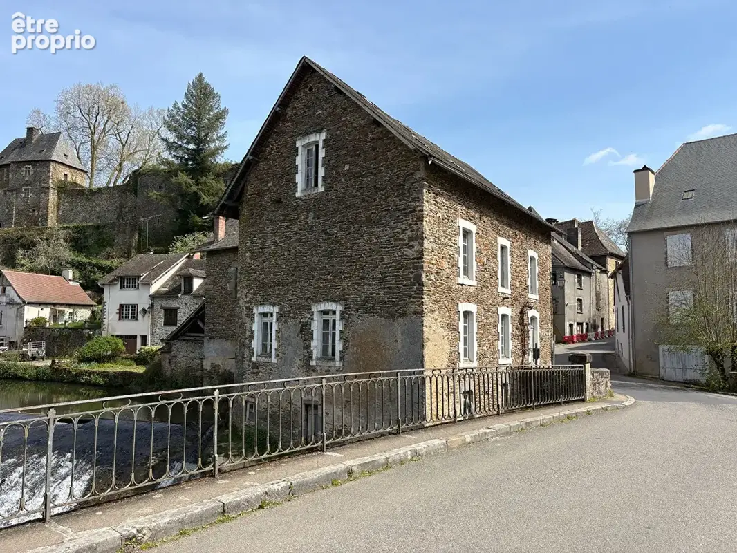 Ancien moulin avec turbine en activité, 700 m² de potentiel au coeur d'un des Plus Beaux Villages de France - photo 10