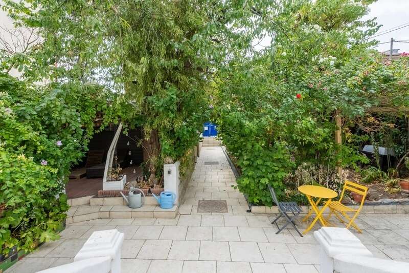 Maison à vendre 9 pièces AUBERVILLIERS (93) - photo 14