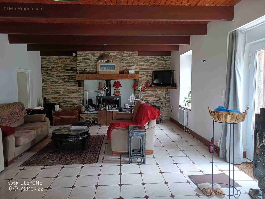 Maison à SAINT-THOIS