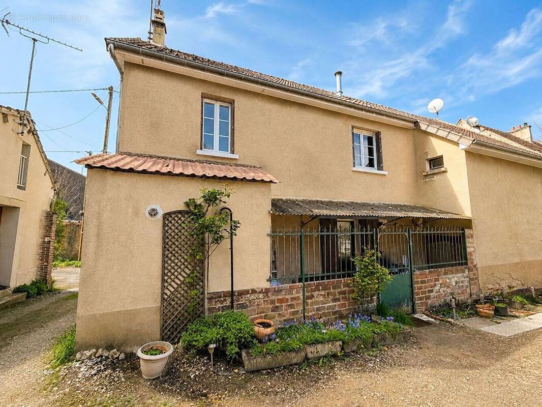 Maison à MAINTENON