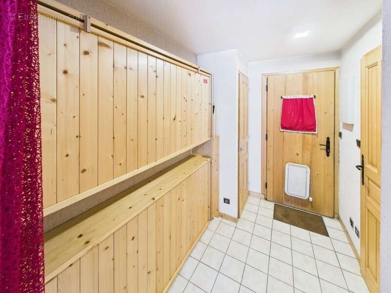 Appartement à MORILLON