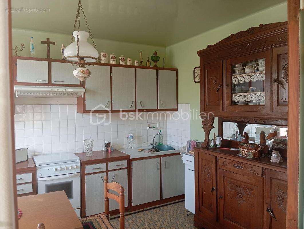 Maison à SAINT-SERVAIS