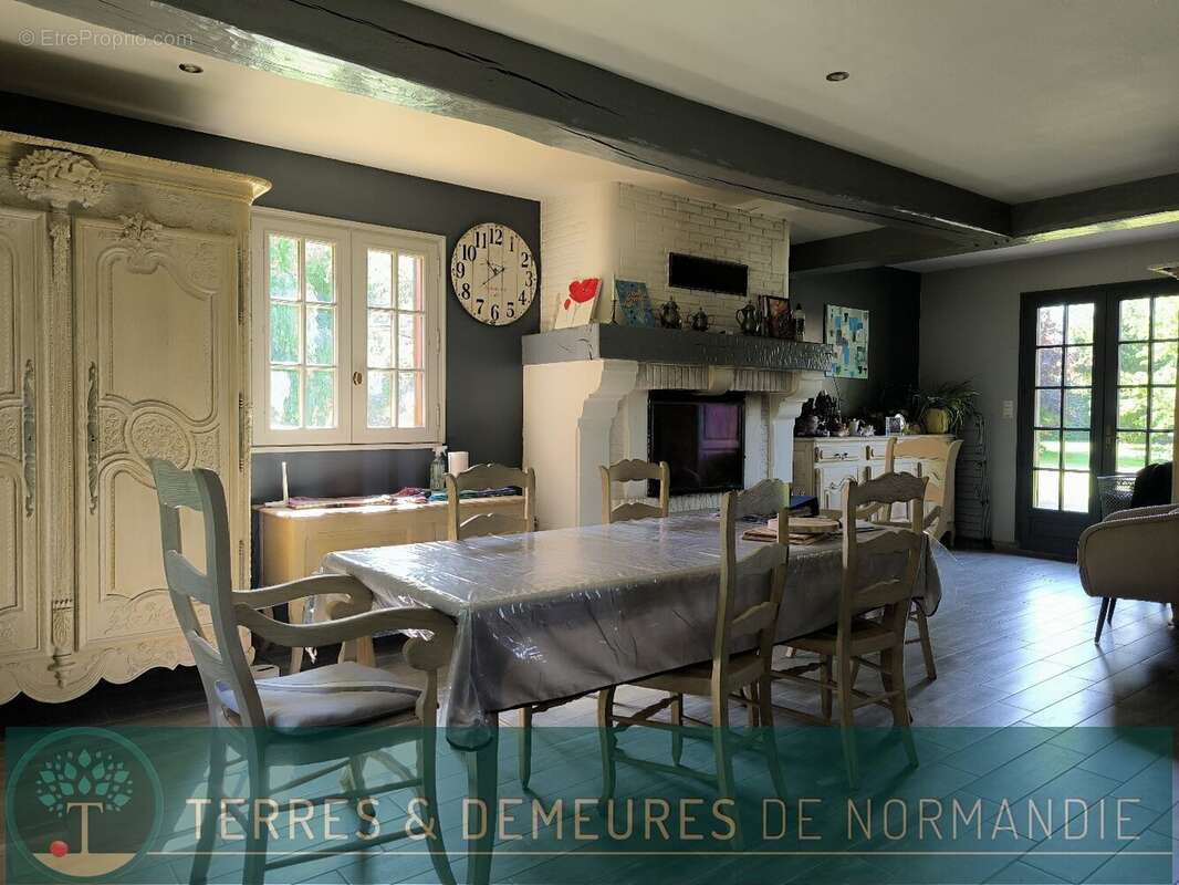 Maison à CORMEILLES