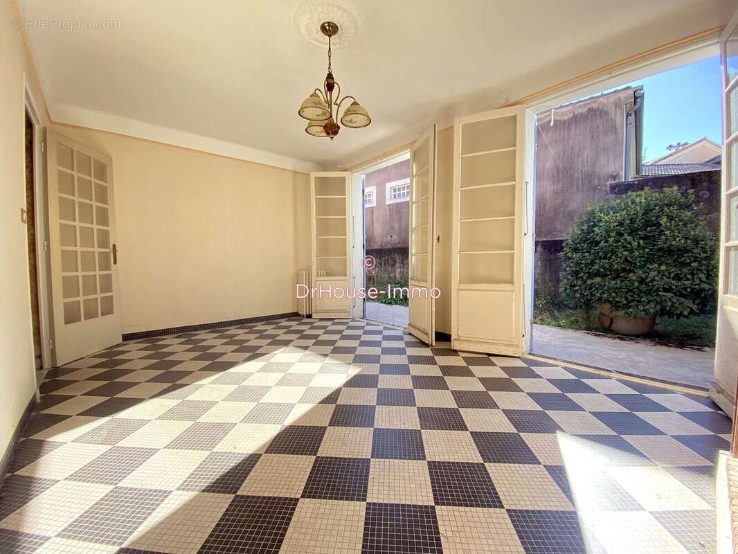Maison à LABEGUDE