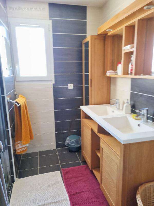 Propriété d'agrément  4 Chambres, un étang et 3,6 Hectares - photo 10
