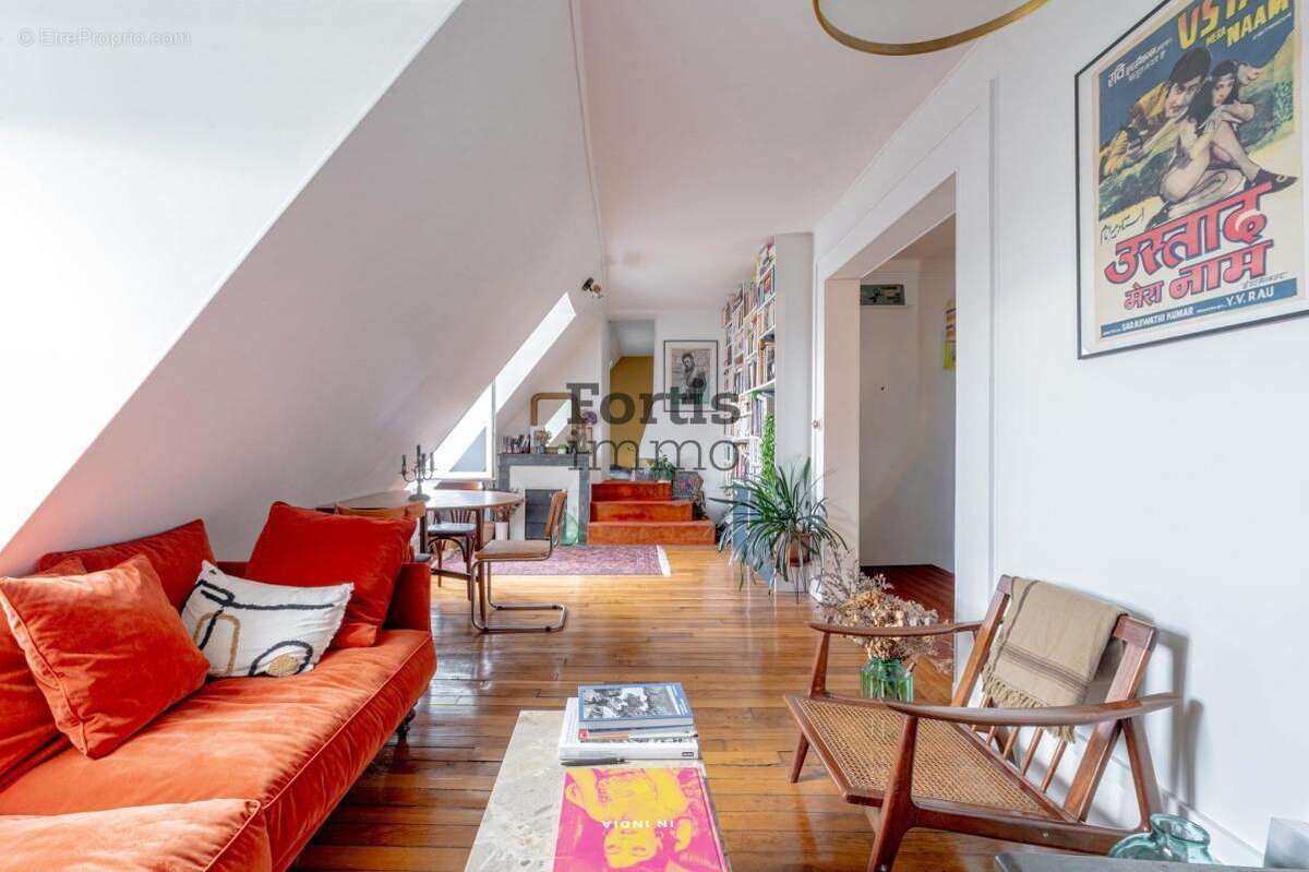 Appartement à PARIS-10E